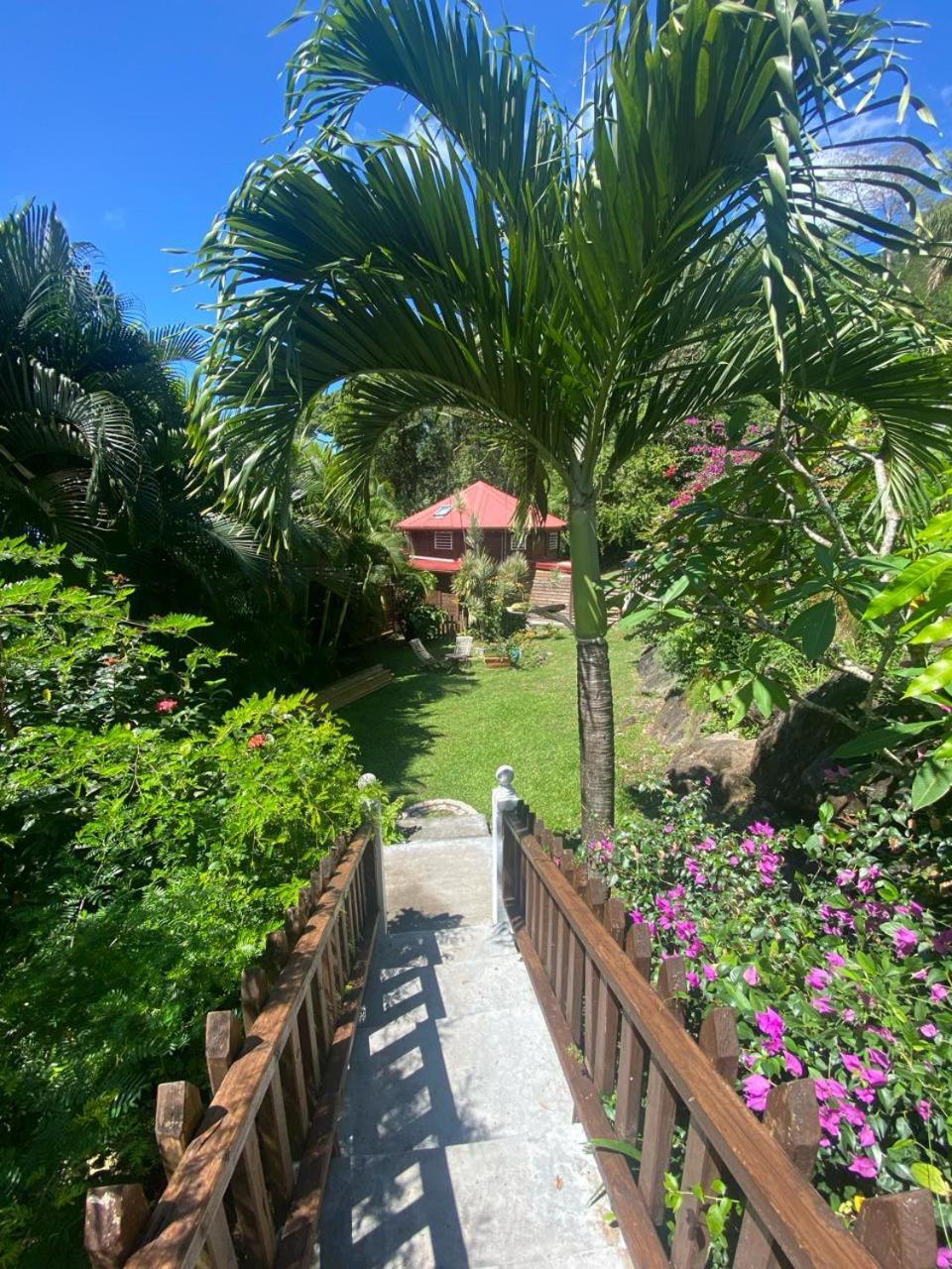 Le Domaine Du Rocher Noir Pointe-Noire Exterior photo